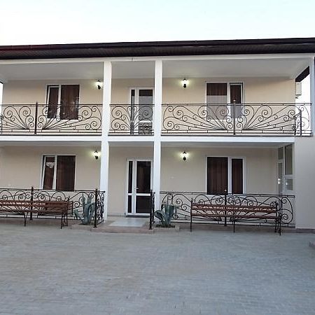 Guest House Palmovaia Gavan Гудаута Екстер'єр фото